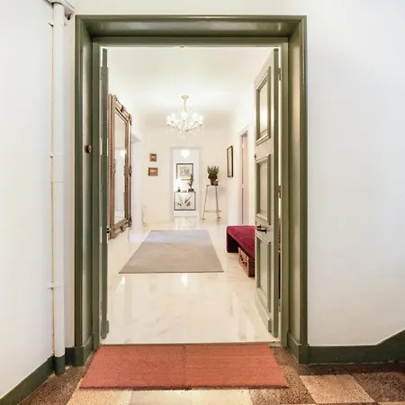 Luxurious 3 Bedroom Apartment, In The Heart Канны