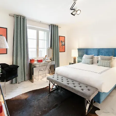 Luxurious 3 Bedroom Apartment, In The Heart Διαμέρισμα Κάννες