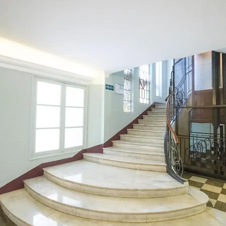 Διαμέρισμα Luxurious 3 Bedroom Apartment, In The Heart Κάννες
